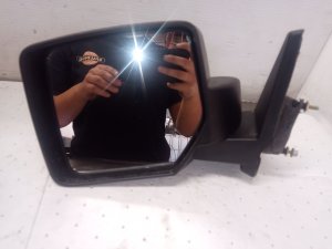 2007-2017 Jeep Patriot Black Manual Door/Side View Mirror - Left (Driver) (Used OEM)
