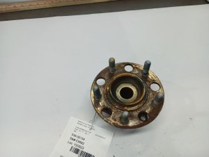 2007-2017 Jeep Patriot Rear Wheel Hub Assembly (Used OEM)