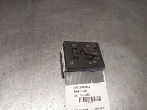 2003-2006 GMC Sierra 2500 HD Seat Switch (Used OEM)