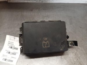 2008 Chrysler 300 Fuse Box (Used OEM)