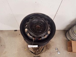 1992-2000 Honda Civic Black 14x5 Steel Wheel (Used OEM)