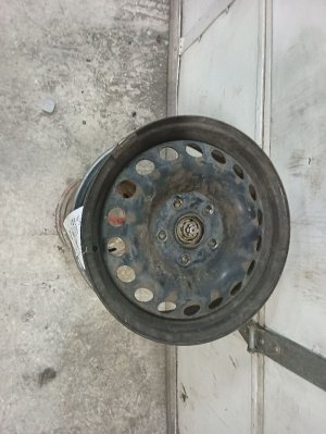 2006-2009 Volkswagen Rabbit Black 15x6 18-Hole Steel Spare Wheel (Used OEM)
