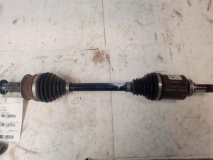 2021-2025 Chevrolet Trailblazer Front Drive Axle Shaft Assembly - Left (Driver) (Used OEM)