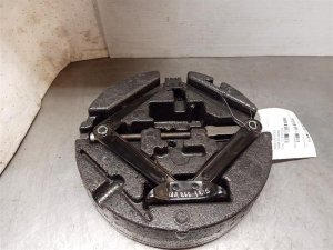2018-2024 GMC Terrain Scissor Jack (Used OEM)