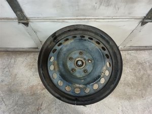 2014-2015 Nissan Rogue Select Black Wheel (Used OEM)