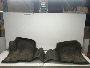 2021-2026 GMC Yukon Black Front Rubber Floor Mats (Used OEM)