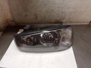 2001-2003 Hyundai Elantra Headlight Assembly - Left (Driver) (Used OEM)