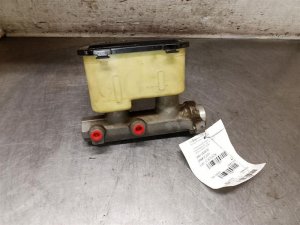 1995-2002 Chevrolet C3500 Brake Master Cylinder (Used OEM)