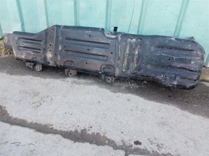 2020-2026 Jeep Gladiator Fuel Tank Skid Plate (Used OEM)