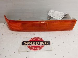 1998-2005 Chevrolet S10 Blazer Parking and Turn Signal Light Assembly - Right (Passenger) (Used OEM)
