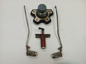 1979-1982 Nissan 310 Ignition Switch (Used OEM)
