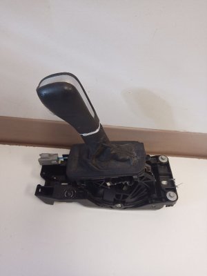 2013-2019 Ford Taurus Leather Transmission Shift Lever Assembly (Used OEM)