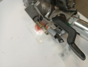 2015-2016 Nissan Rogue Tilt and Telescopic Steering Column with Key (Used OEM)