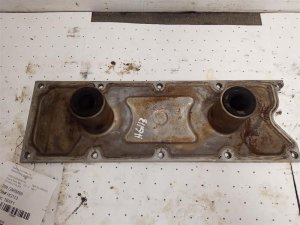 2000-2006 GMC Yukon Engine Valley Cover Plate (Used OEM)