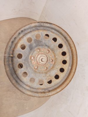 2007-2014 GMC Yukon 18x8 6-Spoke Full Polished Alloy Wheel (Used OEM)