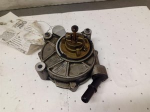 2015-2017 Lincoln Navigator Cam-Driven Vacuum Pump (Used OEM)