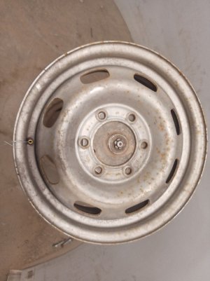 2004-2008 GMC Canyon Silver 15x6 5-Spoke Silver Steel Wheel (Used OEM)