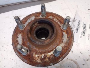 2007-2010 Jeep Wrangler Hub Assembly (Used OEM)
