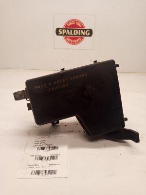 2004-2005 Dodge Ram 2500 Fuse Box (Used OEM)