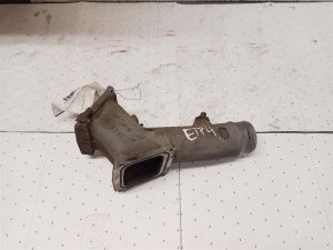 2001 Chevrolet Silverado 3500 Center Engine Intake Manifold (Used OEM)