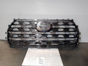 2022-2026 Toyota Tundra Chrome Platinum Edition Grille Assembly (Used OEM)