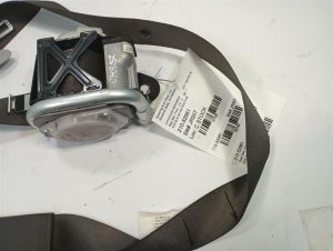 2007-2012 Hyundai Santa Fe Gray Seat Belt Buckle with Pretensioner - Front (Used OEM)