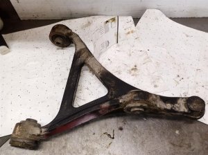 2005-2011 Chrysler 300 Suspension Control Arm - Front, Right (Passenger) (Used OEM)