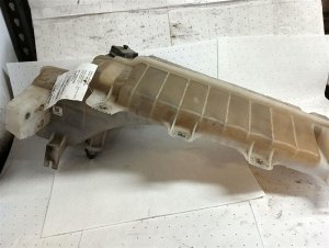  Volvo VNL Engine Coolant Reservoir (Used OEM)