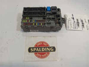 2015 Acura MDX Cabin Fuse Box (Used OEM)