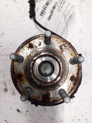 2020-2026 Jeep Gladiator Front Wheel Hub Assembly (Used OEM)