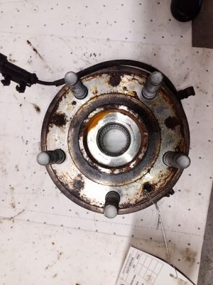 2020-2026 Jeep Gladiator Front Wheel Hub Assembly (Used OEM)