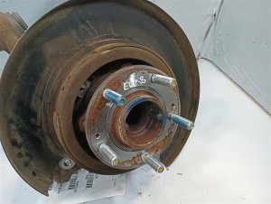 2015-2021 Kia Sedona Stub Axle Knuckle - Rear, Left (Driver) (Used OEM)