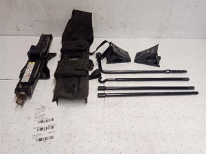 2004-2012 GMC Canyon Scissor Jack with Tool Kit (Used OEM)