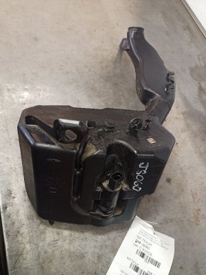 2020-2024 Tesla Y Washer Fluid Reservoir (Used OEM)