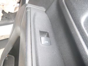 2019-2025 GMC Sierra 1500 Front Window Switch (Used OEM)