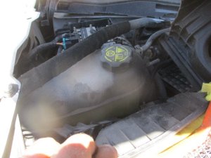 2014-2019 Chevrolet Silverado 1500 Engine Coolant Reservoir Assembly (Used OEM)