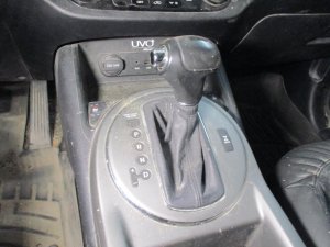 2010-2015 Hyundai Tucson Automatic Floor Transmission Shift Lever (Used OEM)