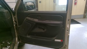 2003-2006 GMC Sierra 2500 HD Gray Door Interior Trim Panel - Front (Used OEM)