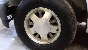 1992-1999 GMC Sierra 1500 Silver 15x7 10-Slot Aluminum Wheel (Used OEM)