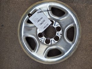 1999-2005 GMC Sierra 1500 Chrome 16x6.5 6-Lug Chrome Steel Wheel (Used OEM)