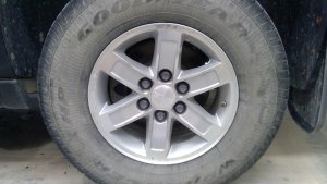 2007-2013 GMC Sierra 1500 Silver 17x7.5 6-Spoke Machined Silver Alloy Wheel (Used OEM)