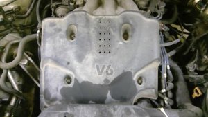 2005-2009 Hyundai Tucson Engine Cover (Used OEM)
