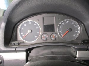 2008-2010 Volkswagen Jetta MPH Speedometer Instrument Cluster (Used OEM)