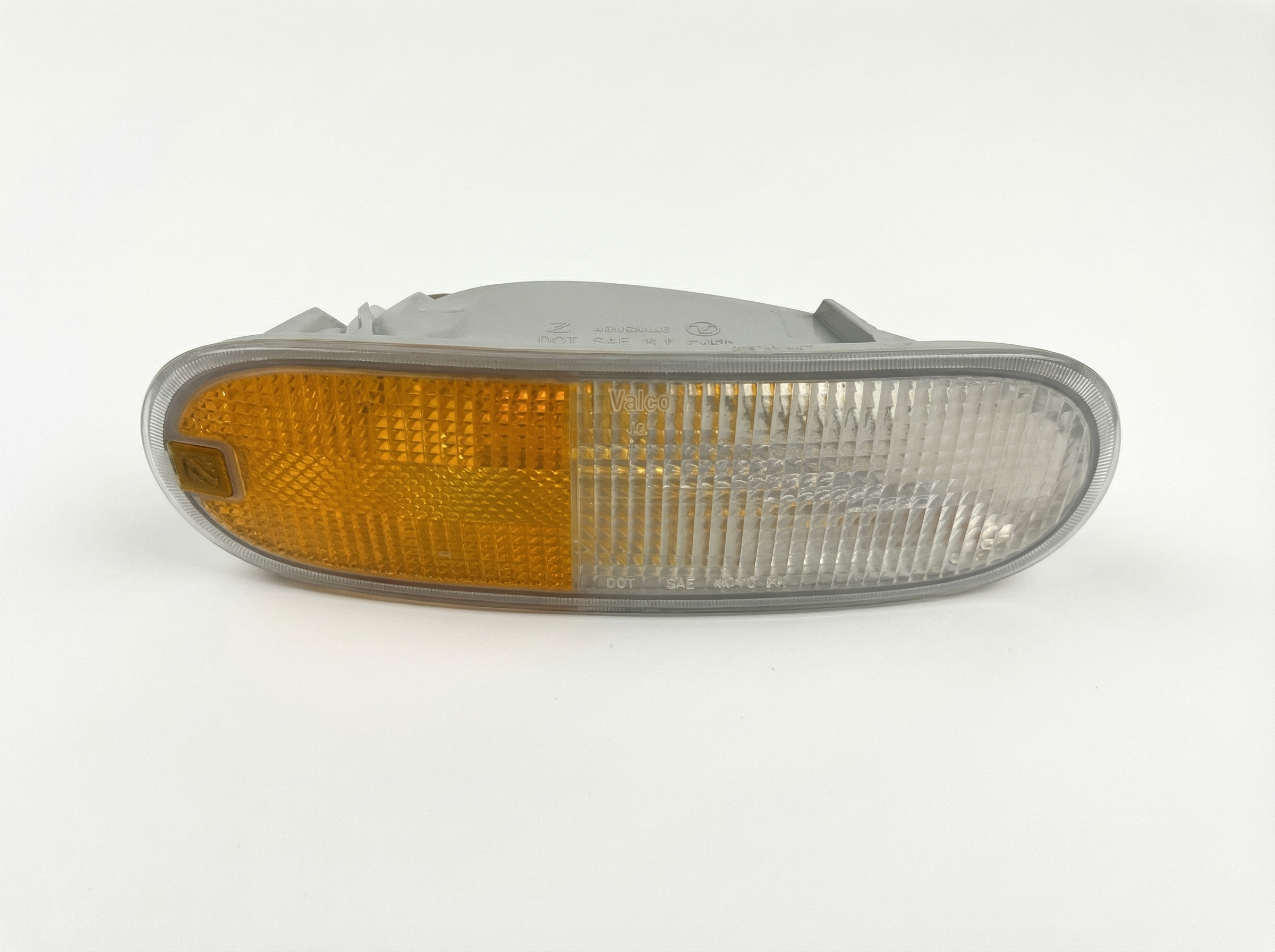 1998-2002 Volkswagen Beetle Bumper Mounted Headlight Assembly - Left (Driver) (Used OEM)