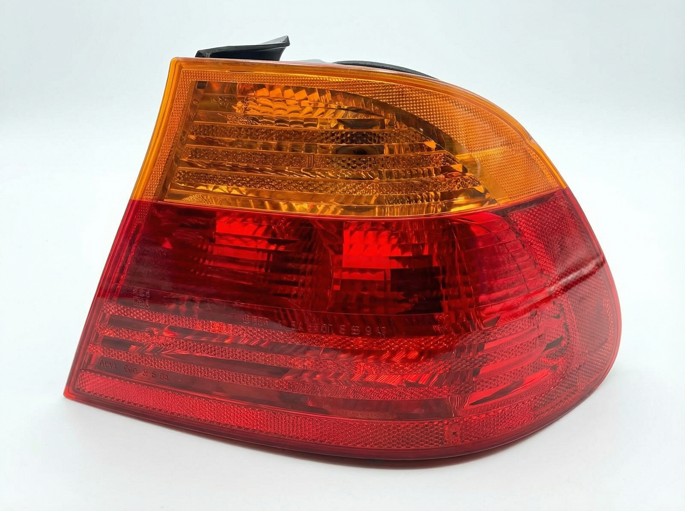 2001-2003 BMW M3 Tail Light Bulb Carrier - Right (Passenger) (Used OEM)
