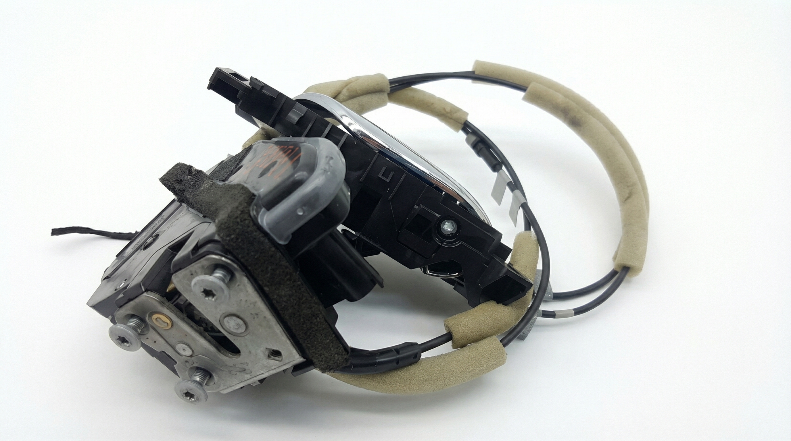 2014-2020 Nissan Rogue Hood Latch (Used OEM)