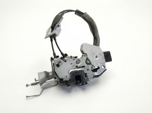 2002-2006 Nissan Altima Hood Latch (Used OEM)