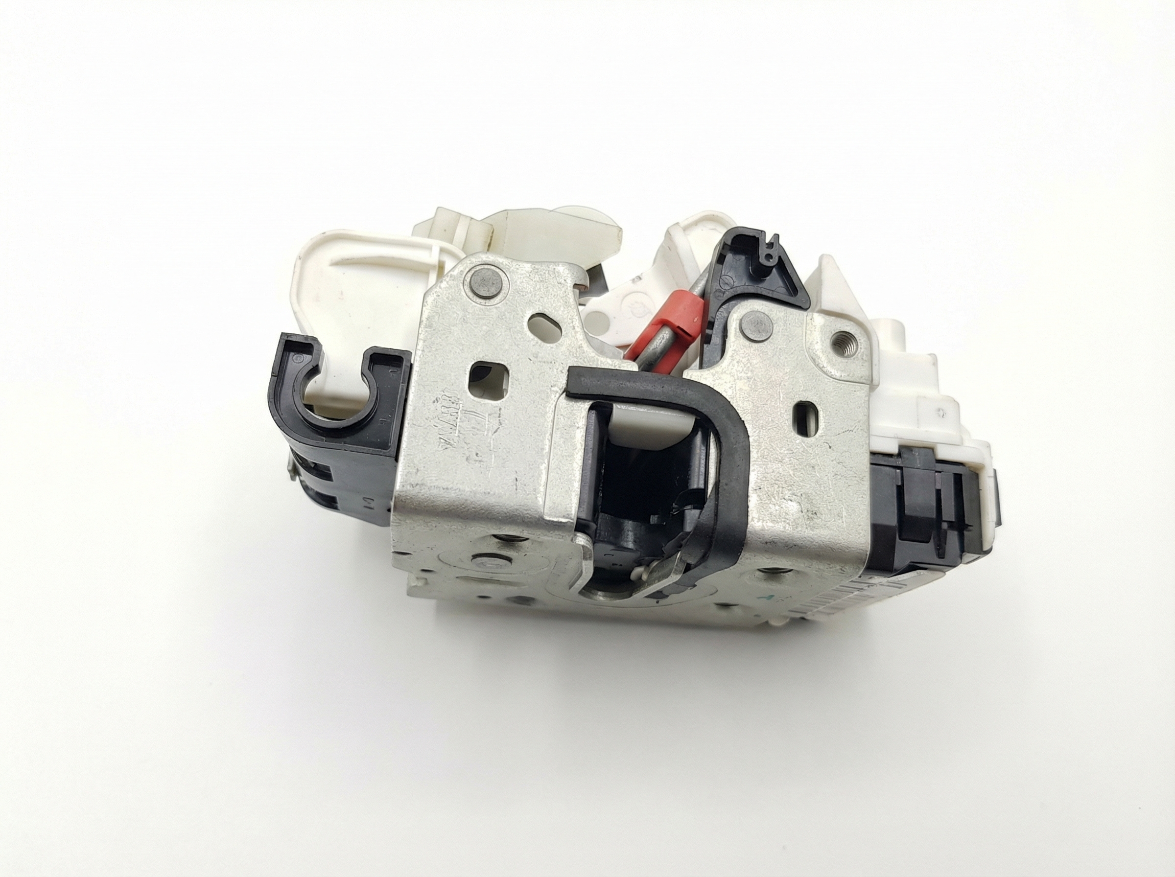 2007-2017 Jeep Compass Trunk Latch (Used OEM)