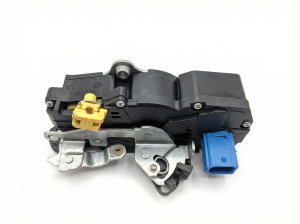 2006-2009 Pontiac Torrent Door Latch Assembly Set - Front, Left (Driver) (Used OEM)