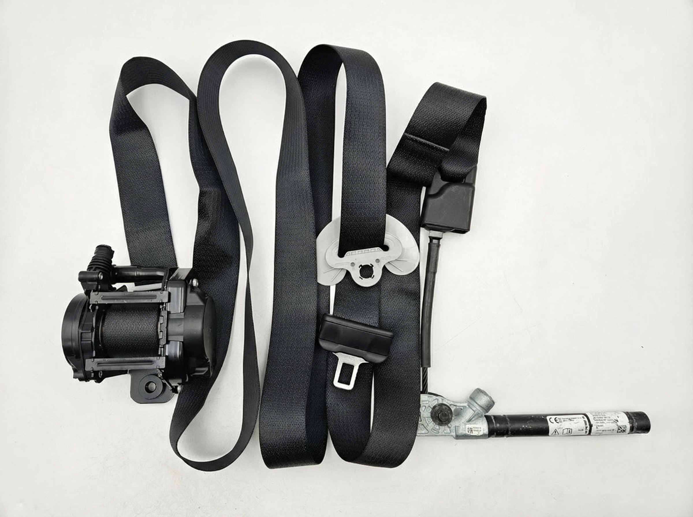 2011-2014 Chrysler 300 Center Seat Belt Assembly - Rear, Left (Driver) (Used OEM)